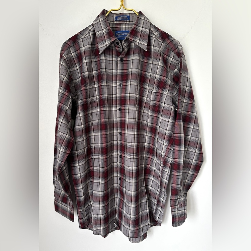 Pendleton Red Gray Plaid Worsted 100% Wool Button Up Urban Shirt Men’s Sz Medium